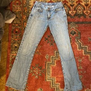 Lucky brand mid rise jeans size 28